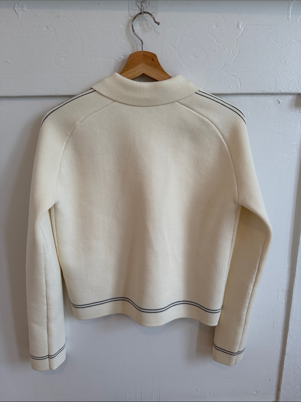 ZARA Cream Cropped Button-Up Jacket with Contrast Stitching - Picture 2 of 5